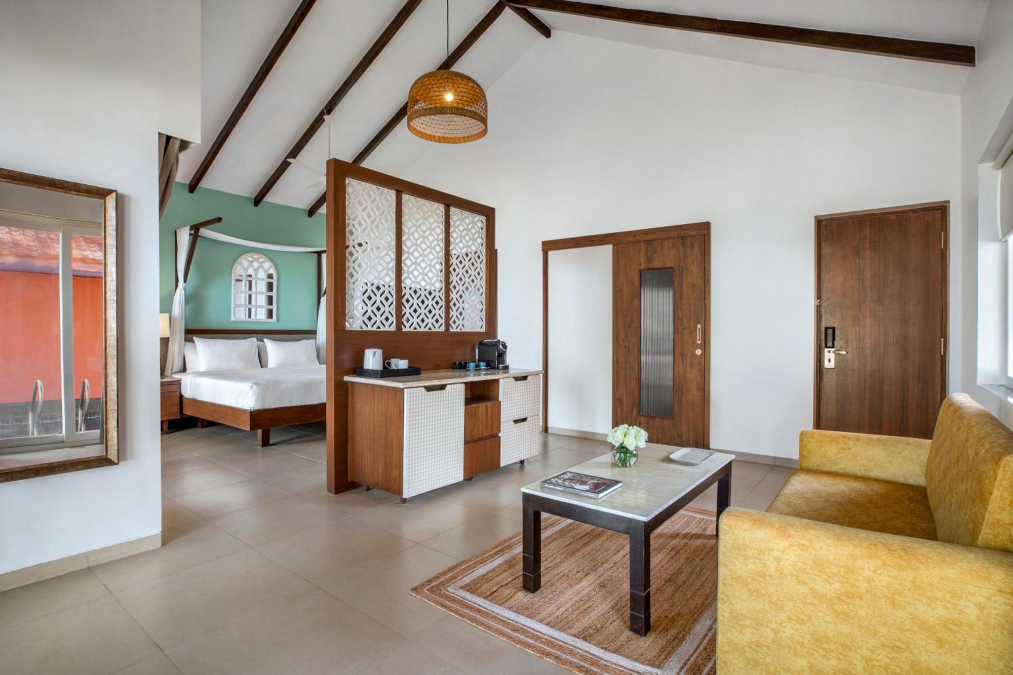 Mandrem Beach Resort, A Member Of Radisson Individuals Retreat Εξωτερικό φωτογραφία